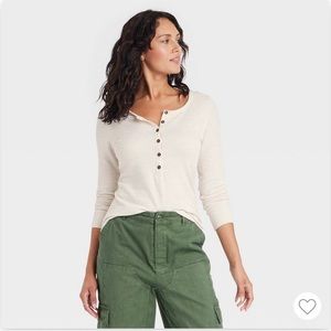 NWT Universal Thread Henley